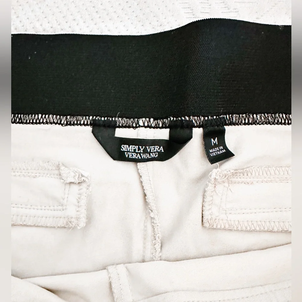 Simply Vera Vera Wang Stretch Cropped Pants, size M - Picture 4 of 4
